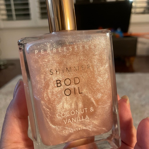 Pearlessence Coconut & Vanilla Shimmer Body Oil - Gold - Picture 3 of 3